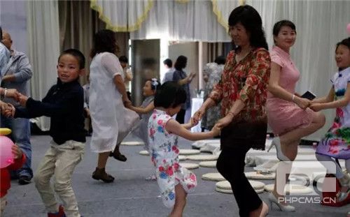 孝行天下,感恩父母——理想孝道亲子茶艺活动在昆温情举行