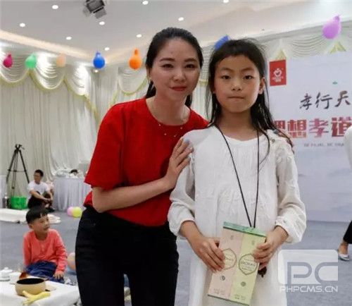 孝行天下,感恩父母——理想孝道亲子茶艺活动在昆温情举行