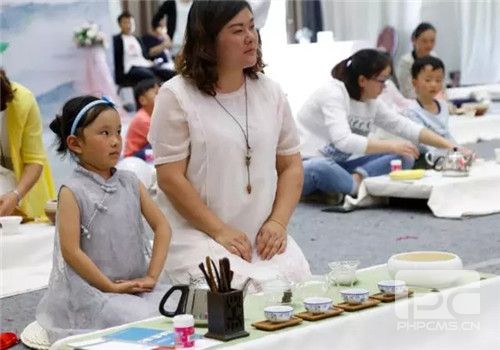 孝行天下,感恩父母——理想孝道亲子茶艺活动在昆温情举行