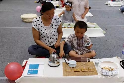 孝行天下,感恩父母——理想孝道亲子茶艺活动在昆温情举行