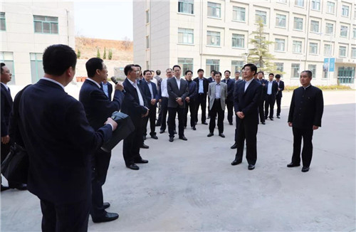 威海市委常委,市政府副市长、党组副书记王亮莅临安然公司参观指导
