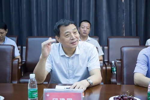 抚州高新区党工委书记邱建国