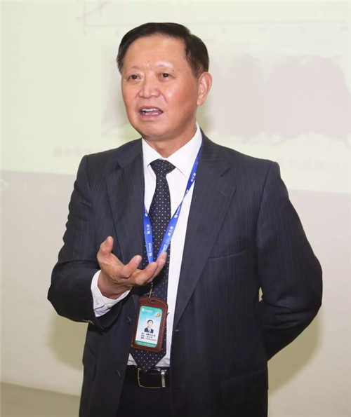 清华大学李蓬在隆力奇研讨大健康科研项目