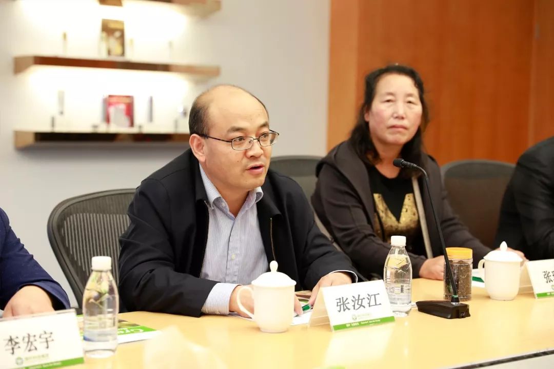 内蒙古乌兰察布市市委常委,副市长张汝江莅临绿叶视察