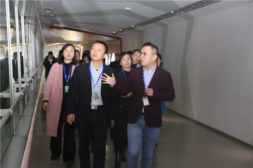 贵州铜仁市团市委一行考察隆力奇