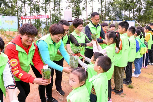 安然深圳分公司公益植树活动精彩开启