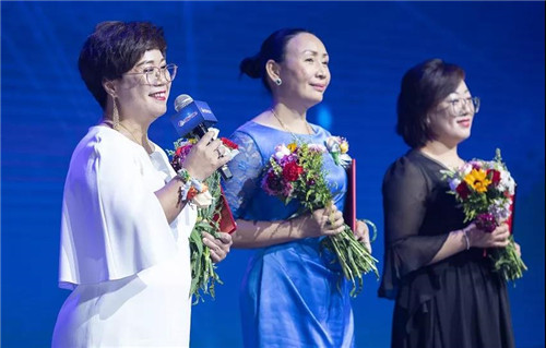 三八妇乐27周年庆典暨第二届财智女性发展大会在西安举行