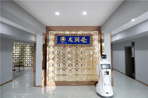 龙润人&理想乔迁新址 新起点·新征程·新作为
