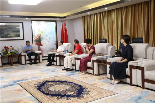 暨南大学党委书记林如鹏一行莅临金科伟业(中国)有限公司考察指导