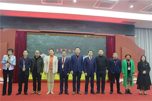 新时代:福建联合流动党支部成立授牌仪式成功举办