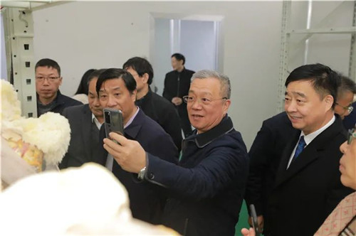 深度合作!安惠和上海农科院食用菌研究所成立联合科技创新中心